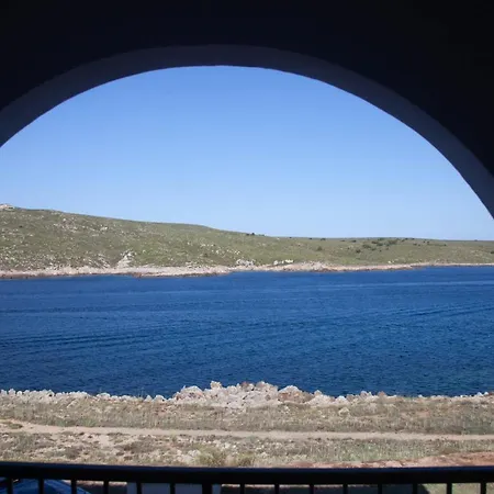 Homenfun Menorca Cala Galdana フォルネイス